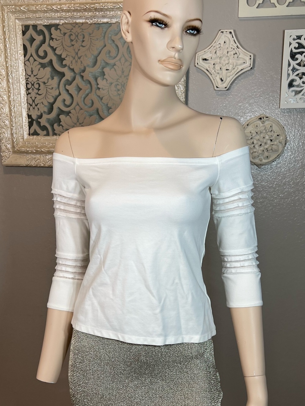 Alexis White Off-Shoulder 3/4 Sleeve Top